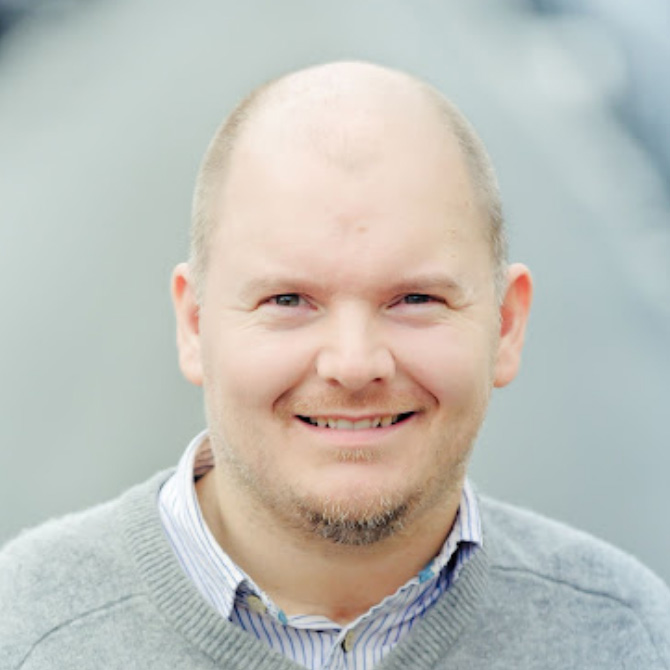 Dr Henrik Omma, <br />Managing Director